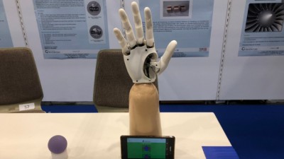 Bioniczna proteza ręki z&nbsp;Politechniki nagrodzona