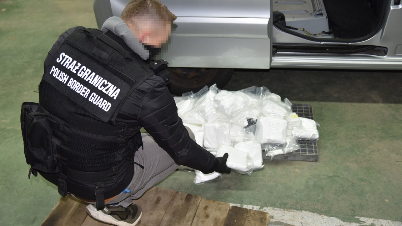 VIDEO. Znaleźli kokainę wartą 12 milionów złotych