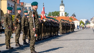 Blisko 90 osób złożyło przysięgę wojskową na&nbsp;Rynku Kościuszki w&nbsp;Białymstoku